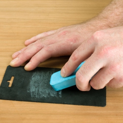 Trend Brynepasta og lærstropp for diamantbryner