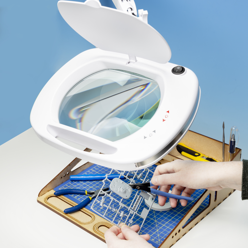 LC Forstørrelsesglass 180x150 m/LED-lys