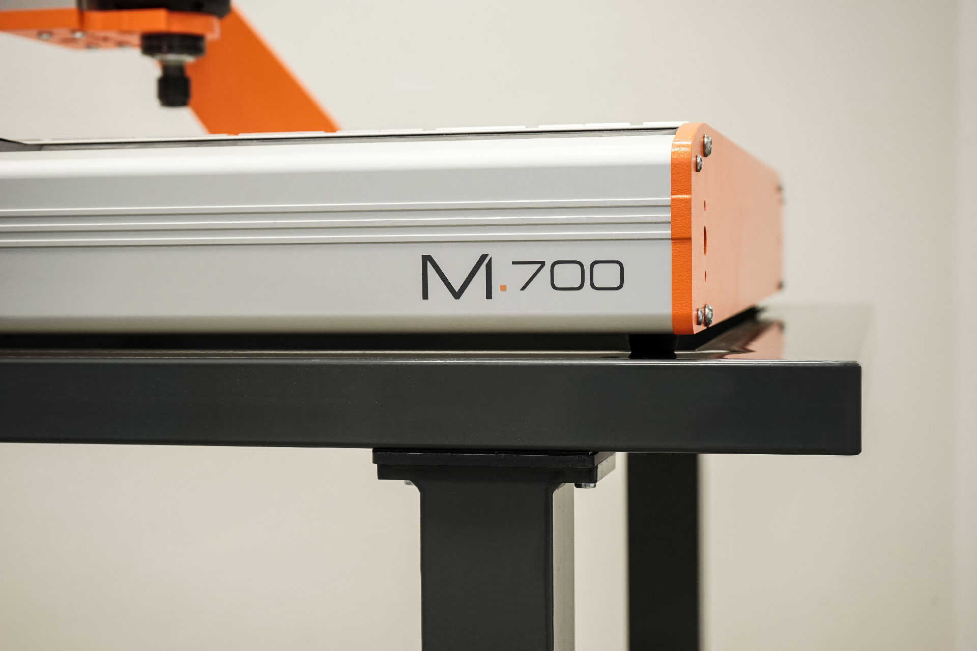 Stepcraft machine stand M1000