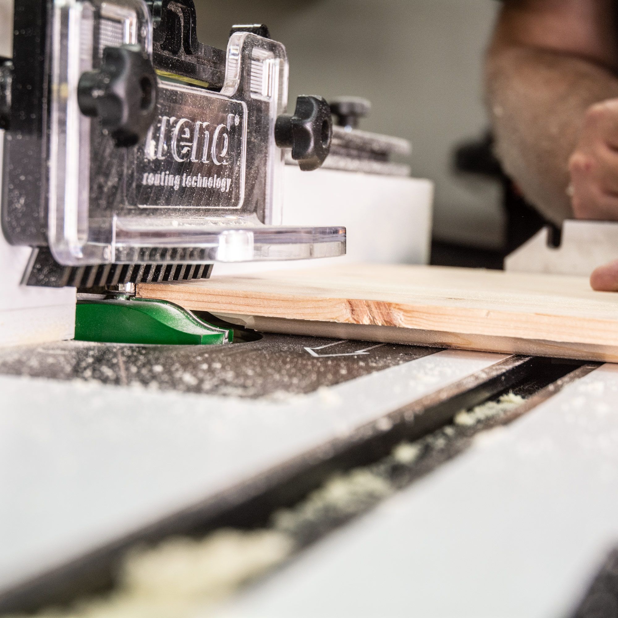 Trend T14EK overfres 2300W elektronisk Proff modell