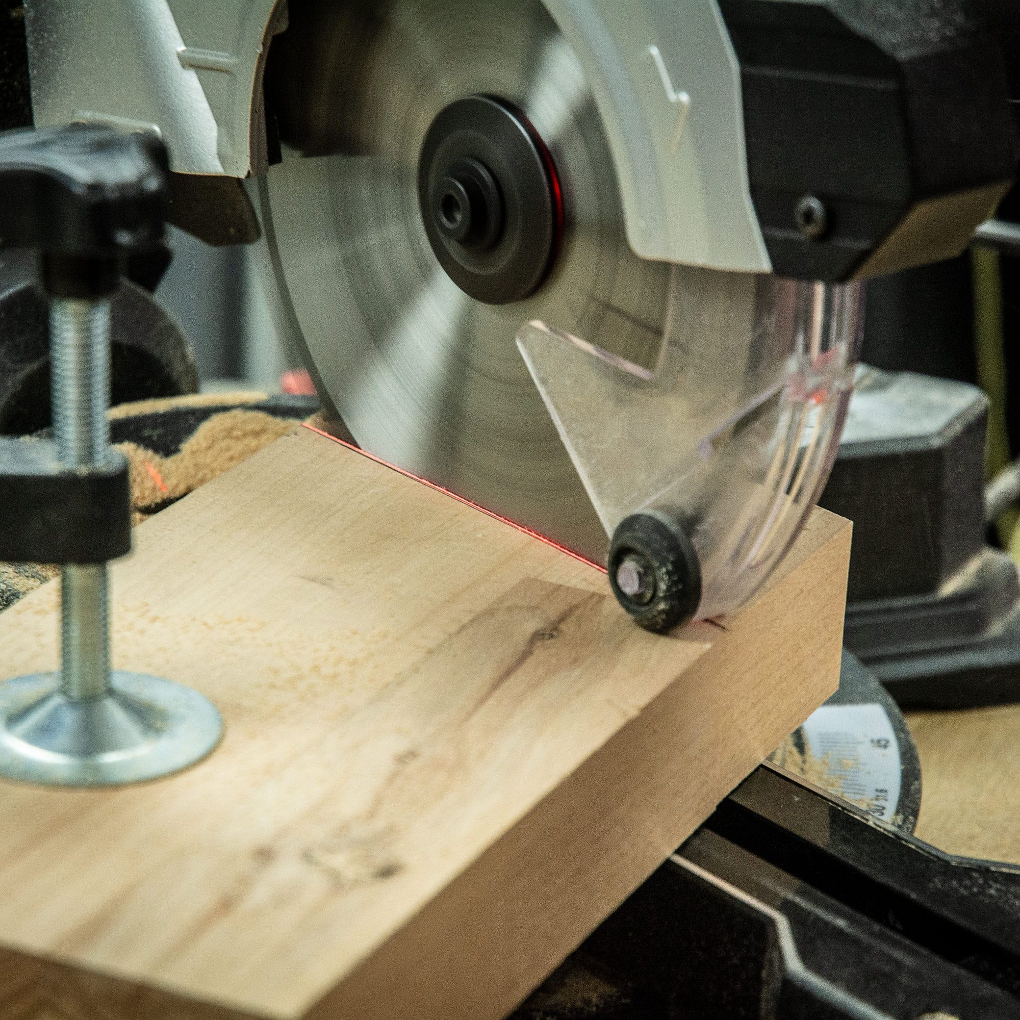 Trend 18V Kapp og gjærsag 184mm uten batteri og lader